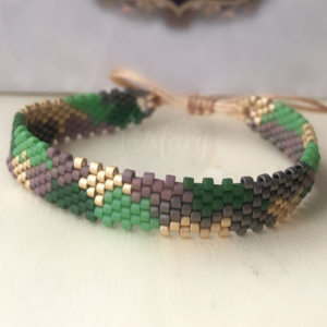 Pulsera tejida en miyuki verdes y dorados